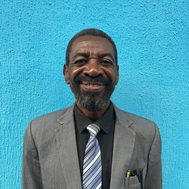 Portrait of Simon Lifu Edrah, CEO